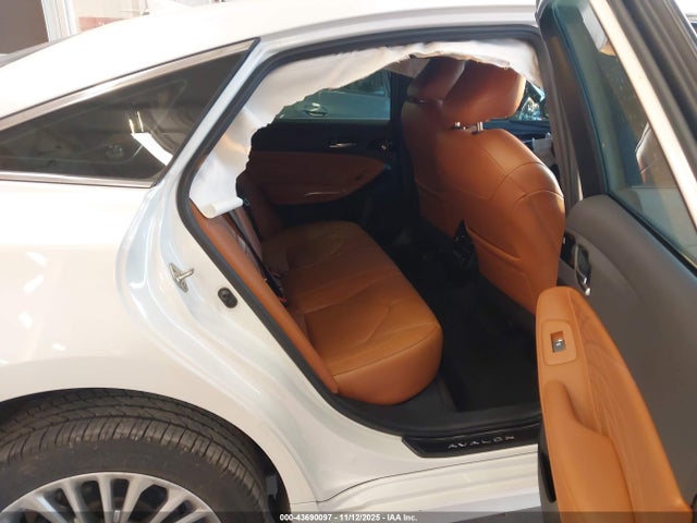 43690097 :رقم المزاد ، 4T1DZ1FB1LU055295 vin ، 2020 Toyota Avalon Limited مزاد بيع