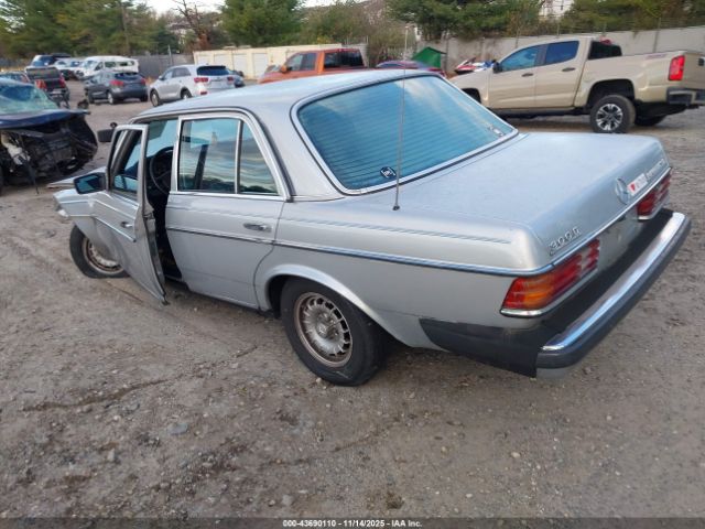 1985 MERCEDES-BENZ 300 WDBAB33C5FA256156 Photo 2