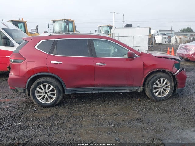 5N1AT2MTXJC842531 Nissan ROGUE SV