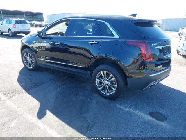 2021 CADILLAC XT5 1GYKNCRS5MZ102907 Photo 2