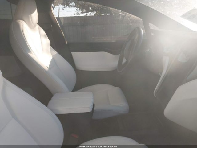 2020 TESLA MODEL X 5YJXCBE28LF301634 Photo 4