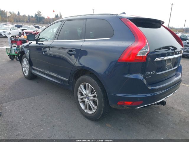 2015 VOLVO XC60 YV4612RK5F2709427 Photo 2