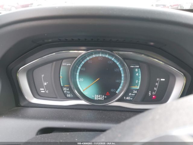 2015 VOLVO XC60 YV4612RK5F2709427 Photo 6