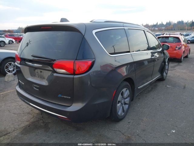 2019 CHRYSLER PACIFICA HYBRID 2C4RC1N73KR681595 Photo 3