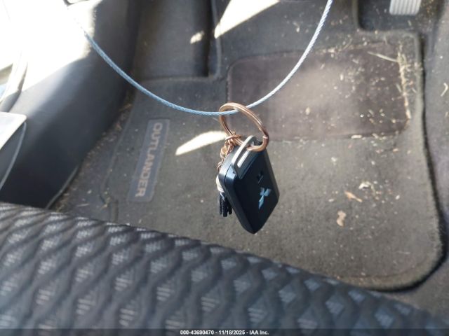 2016 MITSUBISHI OUTLANDER JA4AD3A32GZ017868 Photo 10