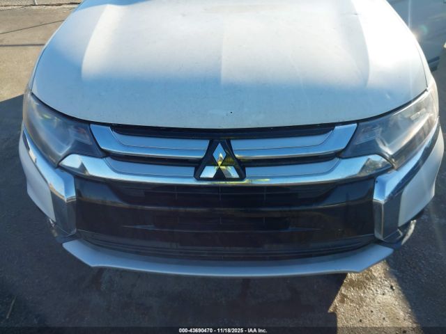 2016 MITSUBISHI OUTLANDER JA4AD3A32GZ017868 Photo 5