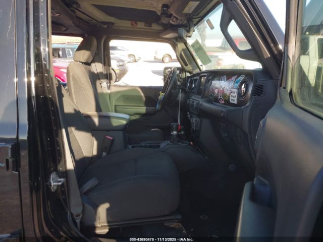 2020 JEEP GLADIATOR 1C6HJTAG6LL215048 Photo 4