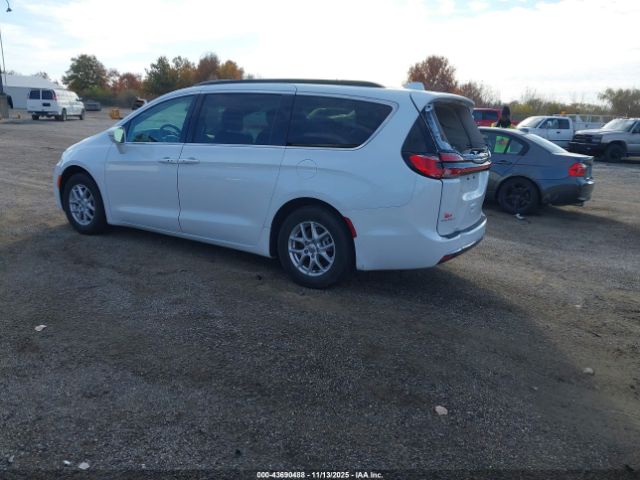 2022 CHRYSLER PACIFICA 2C4RC1BG2NR197913 Photo 2