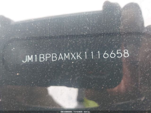 2019 MAZDA MAZDA3 JM1BPBAMXK1116658 Photo 8