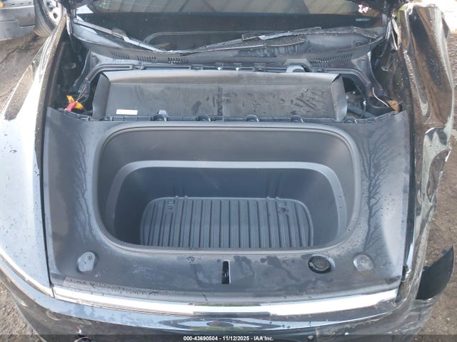 2026 TESLA MODEL Y 7SAYGDEE8TF374259 Photo 9