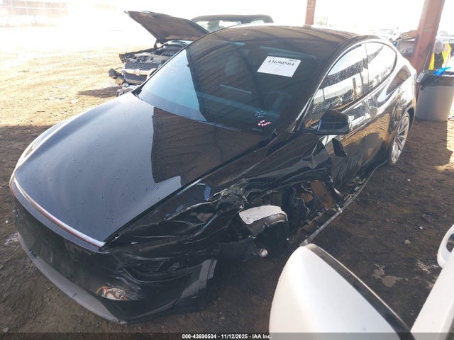 2026 TESLA MODEL Y 7SAYGDEE8TF374259 Photo 1