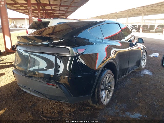 2026 TESLA MODEL Y 7SAYGDEE8TF374259 Photo 3