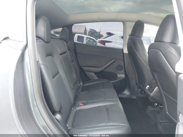 2023 TESLA MODEL Y 7SAYGDEE0PF867570 Photo 7