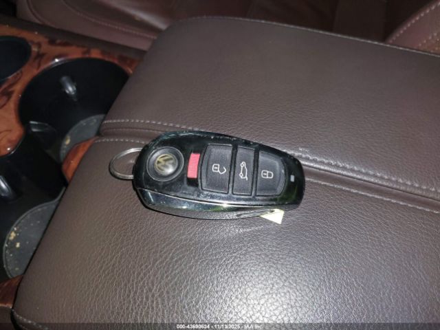 2012 VOLKSWAGEN TOUAREG WVGFK9BP2CD005051 Photo 10