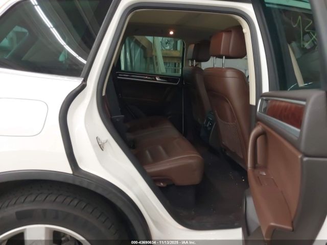 2012 VOLKSWAGEN TOUAREG WVGFK9BP2CD005051 Photo 7