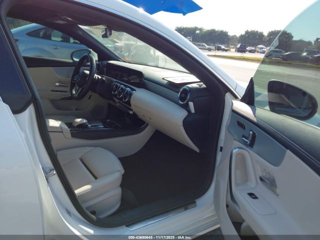 2020 MERCEDES-BENZ CLA 250 WDD5J4GB3LN031662 Photo 4