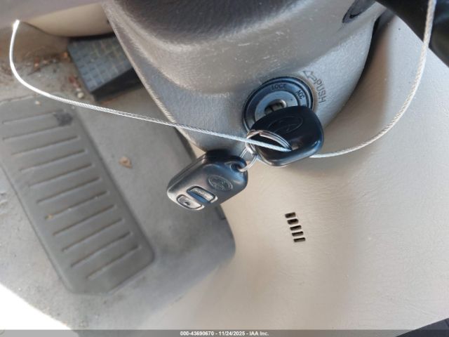 2007 TOYOTA COROLLA 1NXBR32E17Z767296 Photo 10