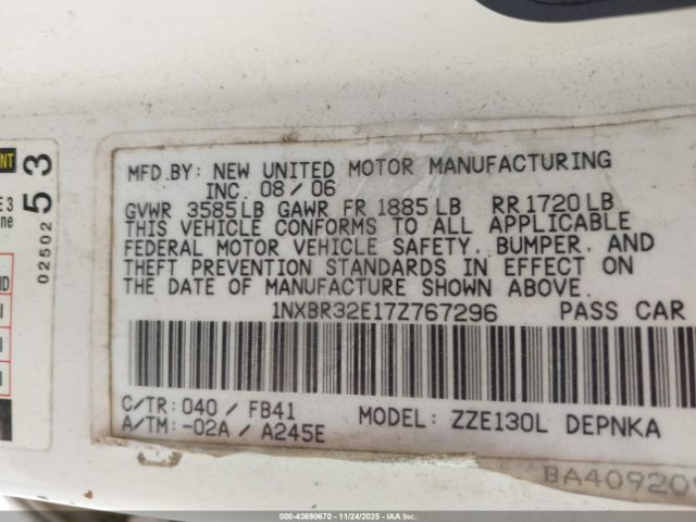 2007 TOYOTA COROLLA 1NXBR32E17Z767296 Photo 8