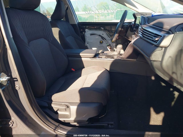 43690726 :رقم المزاد ، 4T1DAACK8SU160524 vin ، 2025 Toyota Camry Le مزاد بيع
