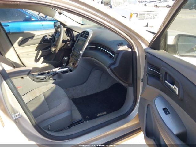 2015 CHEVROLET MALIBU 1G11A5SL2FF277902 Photo 4