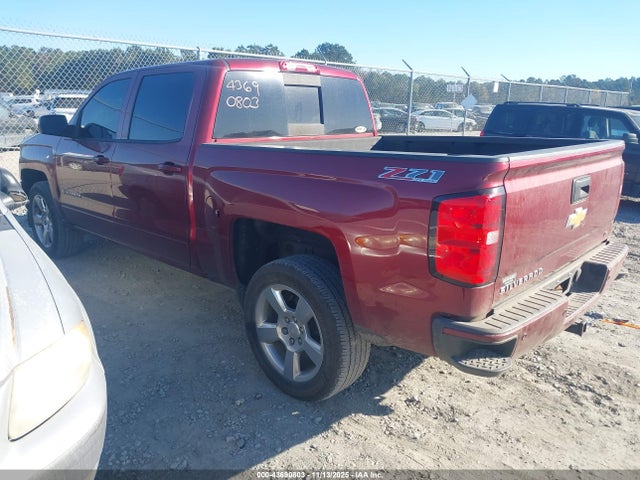 2017 CHEVROLET SILVERADO 1500 3GCUKREC1HG140018 Photo 2