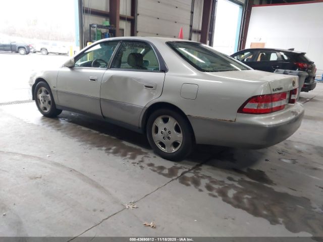 2001 LEXUS ES 300 JT8BF28G910320535 Photo 2