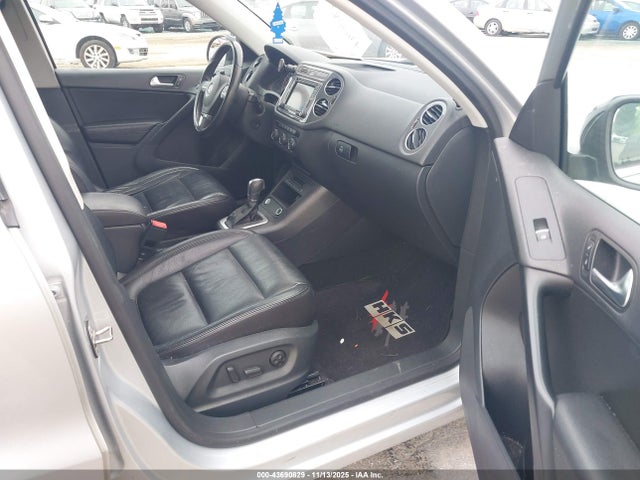 WVGTV7AX6HW508397 Volkswagen Tiguan 2.0t Sport