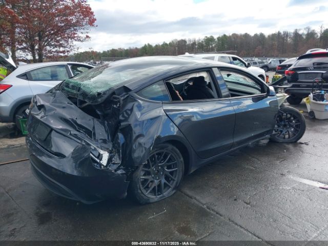 2024 TESLA MODEL 3 5YJ3E1EAXRF735542 Photo 3