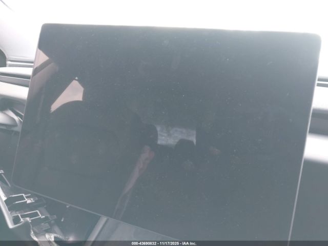 2024 TESLA MODEL 3 5YJ3E1EAXRF735542 Photo 6