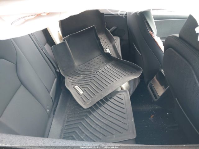2024 TESLA MODEL 3 5YJ3E1EAXRF735542 Photo 7