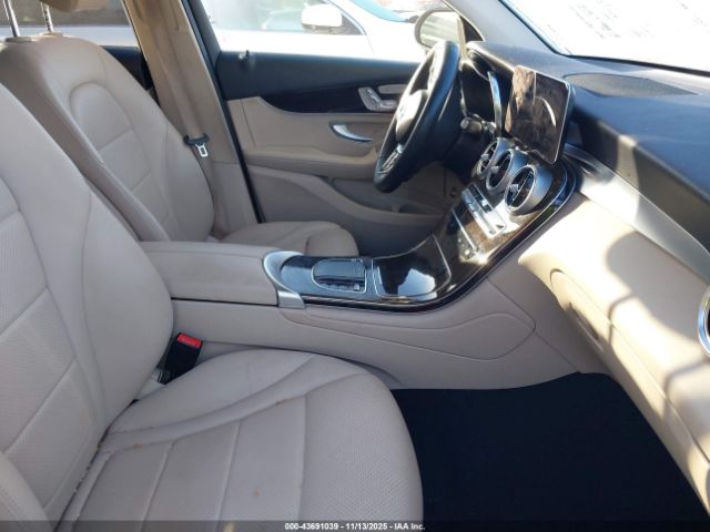 2022 MERCEDES-BENZ GLC 300 W1N0G8DB2NV378149 Photo 4