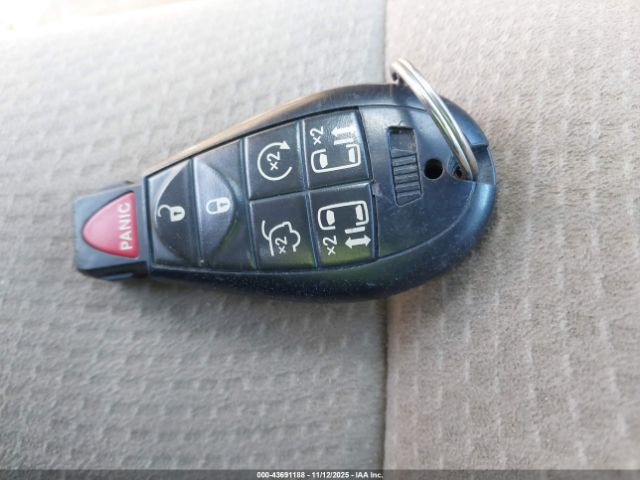 2011 CHRYSLER TOWN & COUNTRY 2A4RR5DG2BR677507 Photo 10