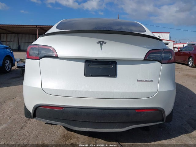 7SAYGDEF9PF665514 Tesla Model Y Performance Dual Motor All-wheel Drive