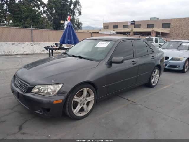 2001 LEXUS IS 300 JTHBD182810027973 Photo 1
