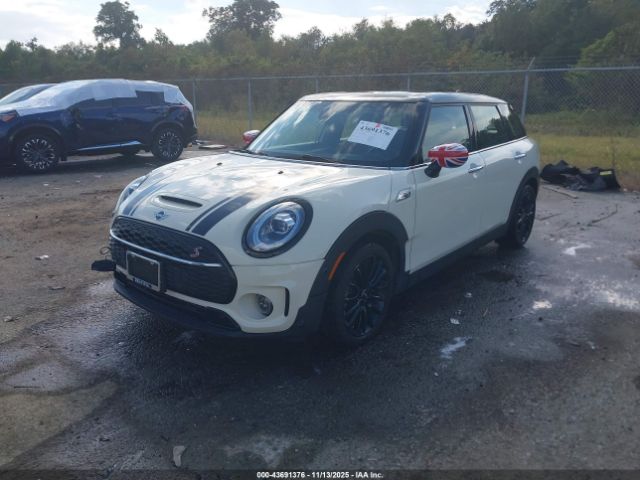 2021 MINI CLUBMAN WMWLV7C07M2N54047 Photo 1