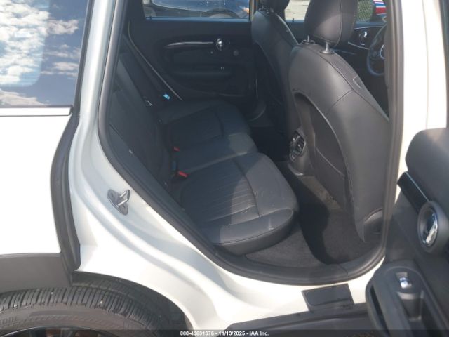 2021 MINI CLUBMAN WMWLV7C07M2N54047 Photo 7