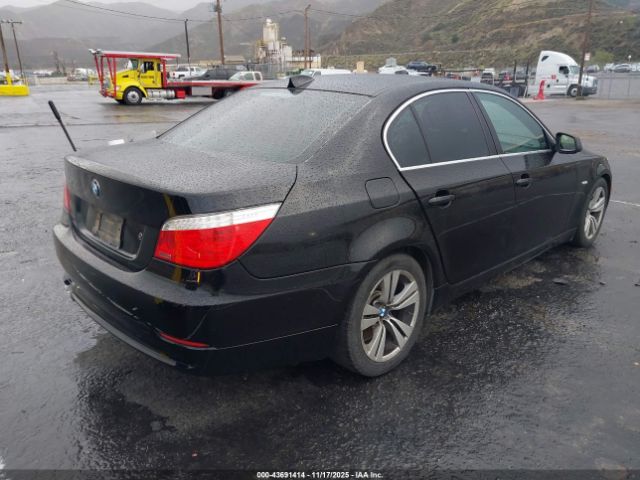 2010 BMW 528I WBANU5C54AC461147 Photo 3
