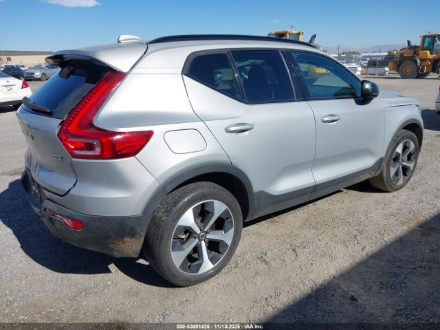 2024 VOLVO XC40 YV4L12UK6R2210523 Photo 3