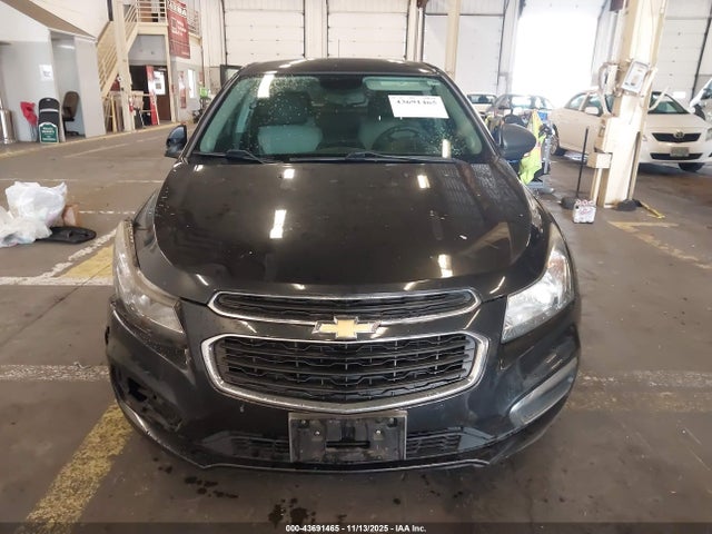 1G1PA5SG9F7110573 Chevrolet Cruze Ls Auto