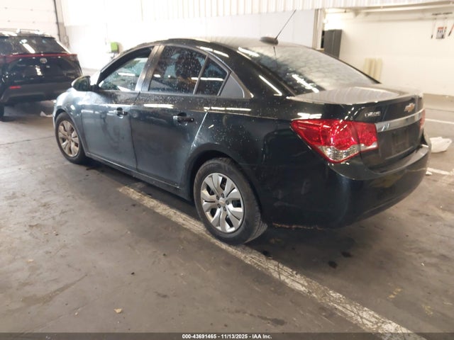 1G1PA5SG9F7110573 Chevrolet Cruze Ls Auto