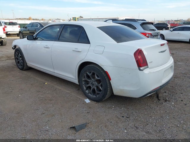 2C3CCAGGXGH182958 Chrysler 300 300s