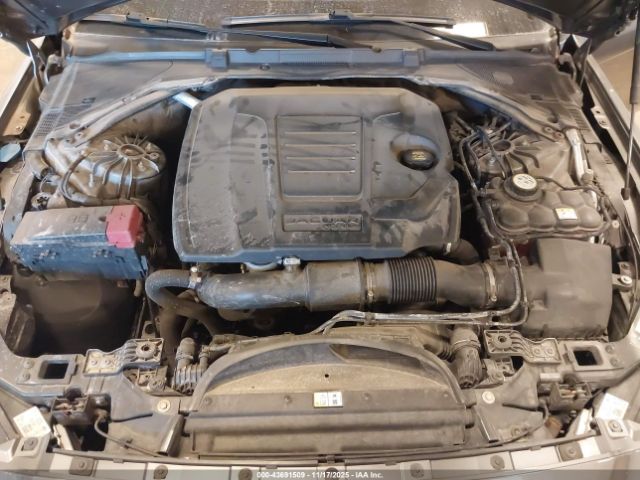 2018 JAGUAR XE SAJAJ4FX0JCP38055 Photo 9