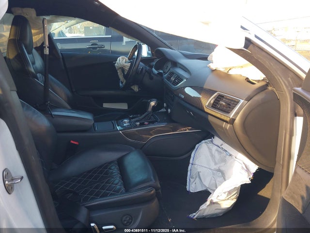 2016 AUDI S7 WAUW2AFC9GN050417 Photo 4