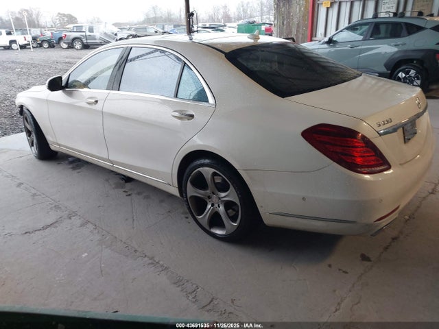 2015 MERCEDES-BENZ S 550 WDDUG8FB4FA128786 Photo 2