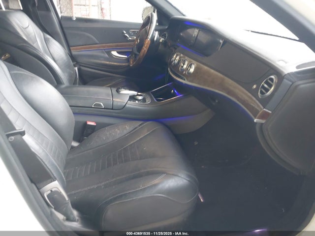 2015 MERCEDES-BENZ S 550 WDDUG8FB4FA128786 Photo 4
