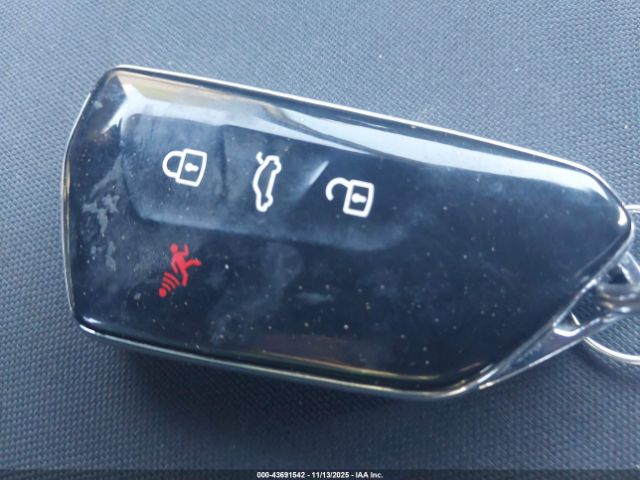 2022 VOLKSWAGEN GOLF GTI WVWL87CD1NW219440 Photo 10