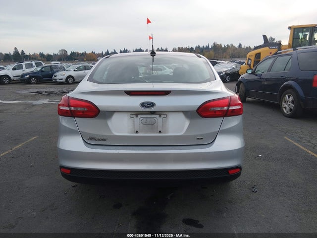 Ford FOCUS SE 2015 1FADP3F29FL262460 Image 17
