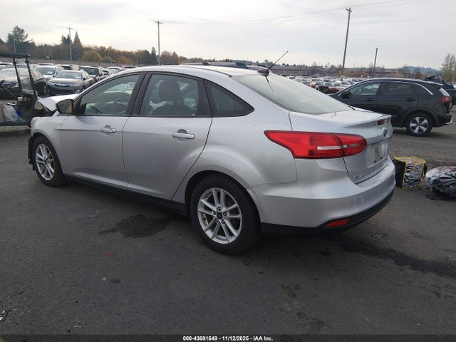 Ford FOCUS SE 2015 1FADP3F29FL262460 Image 3