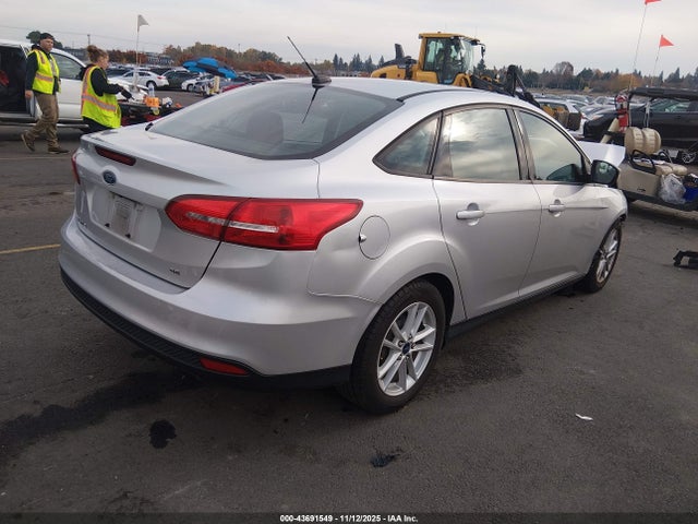 Ford FOCUS SE 2015 1FADP3F29FL262460 Image 4