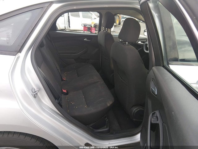 Ford FOCUS SE 2015 1FADP3F29FL262460 Image 8
